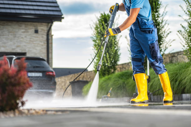 Professional Pressure Washing Services in Gulf Shores, AL